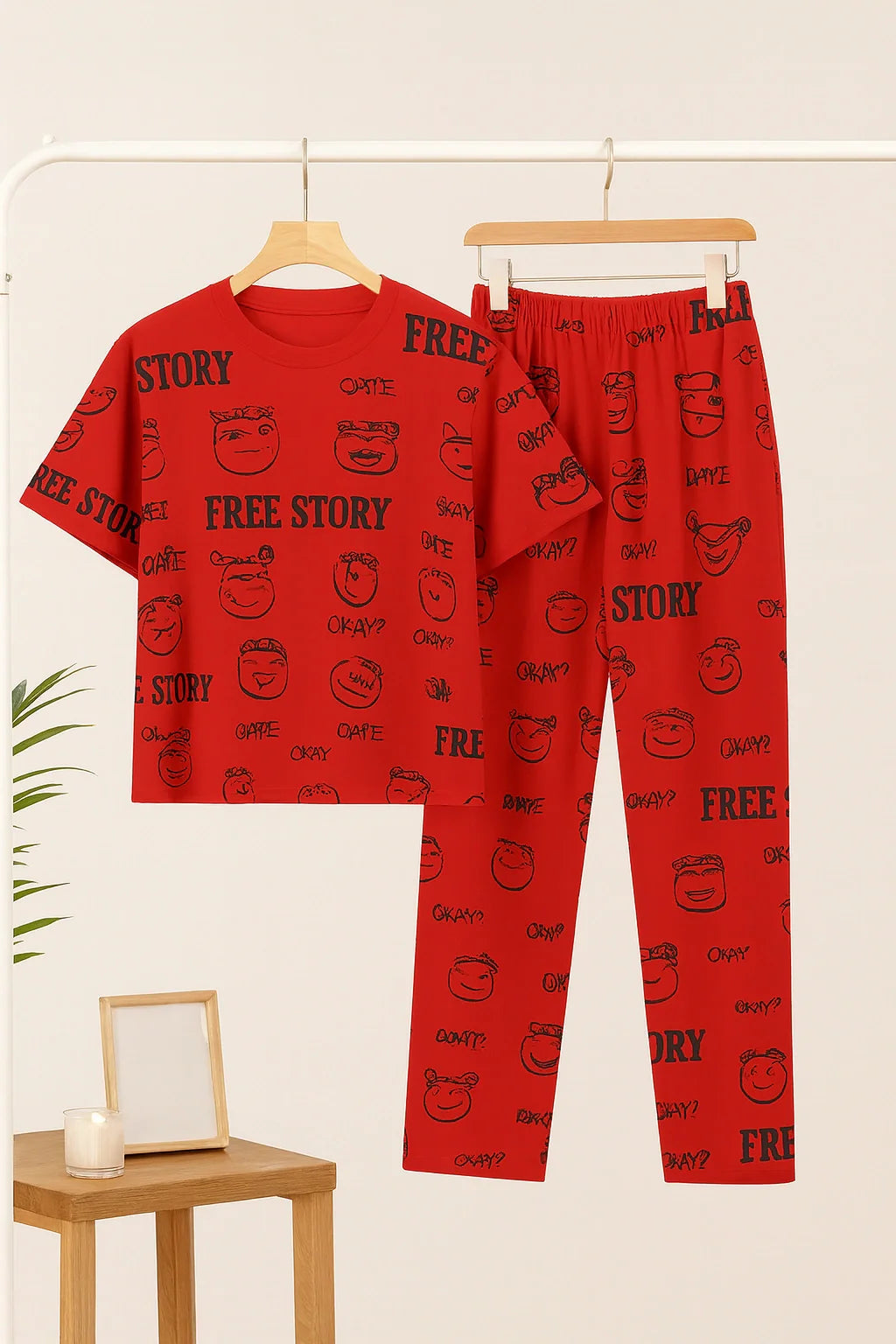 Red Dream Story T-Shirt With Pajama