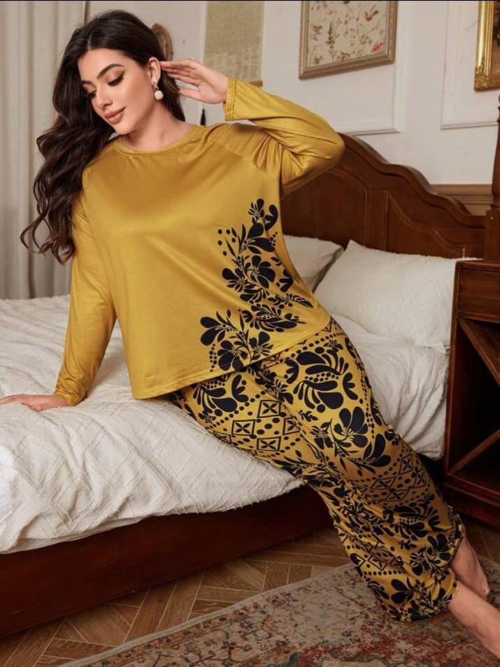 Golden Leaves Printed Night Suit
